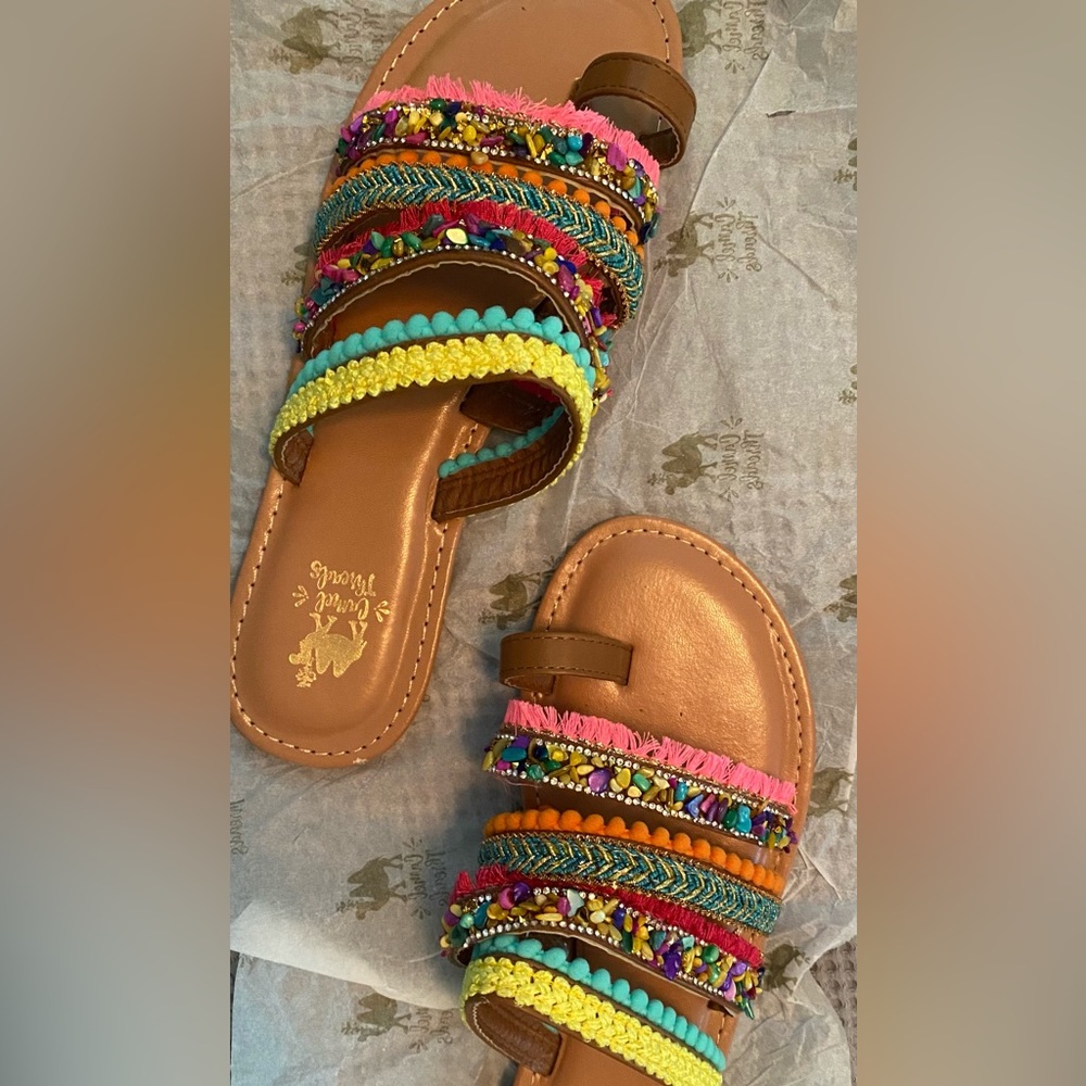 Cute sandal size 10